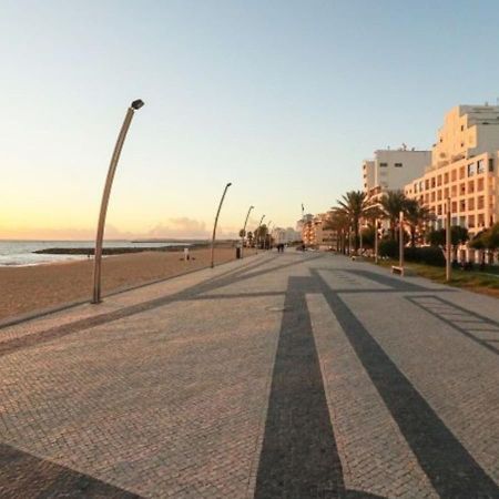 Quarteira Beach Vacation: 2Br Steps To The Sand Esterno foto