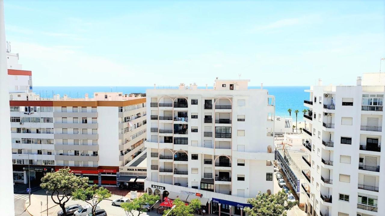 Quarteira Beach Vacation: 2Br Steps To The Sand Esterno foto