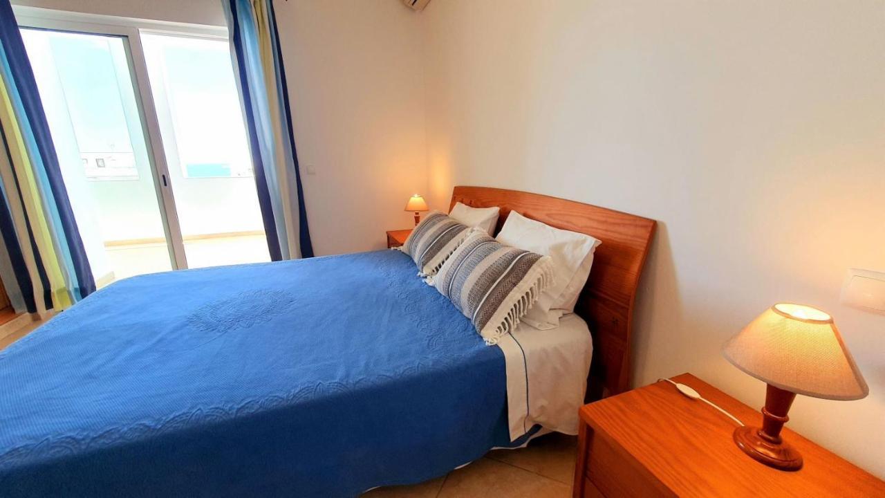 Quarteira Beach Vacation: 2Br Steps To The Sand Esterno foto