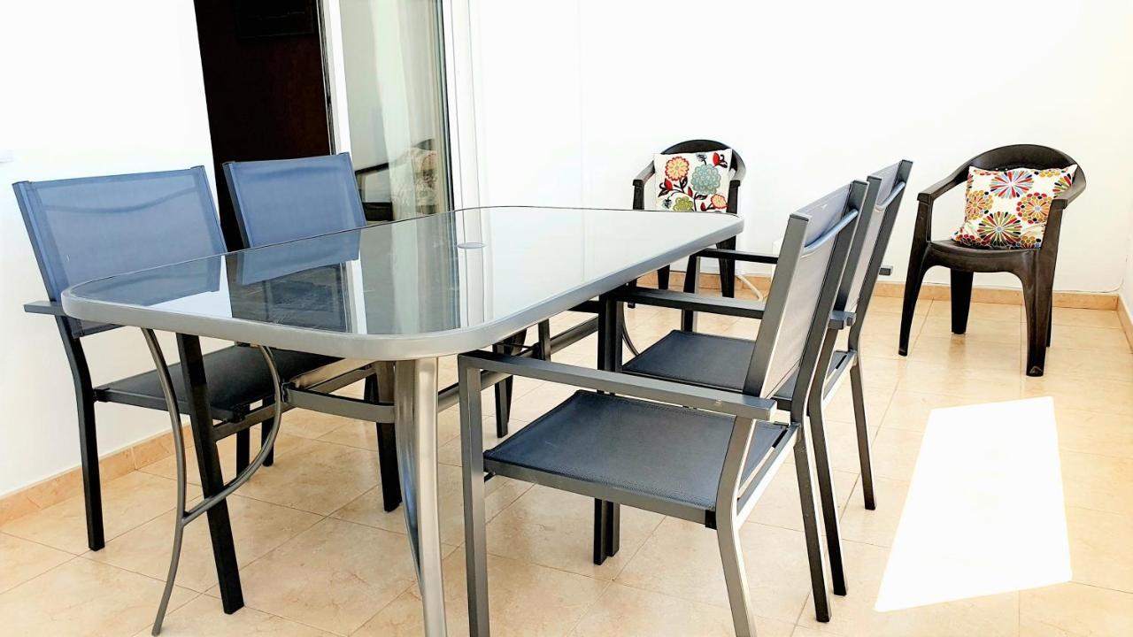 Quarteira Beach Vacation: 2Br Steps To The Sand Esterno foto